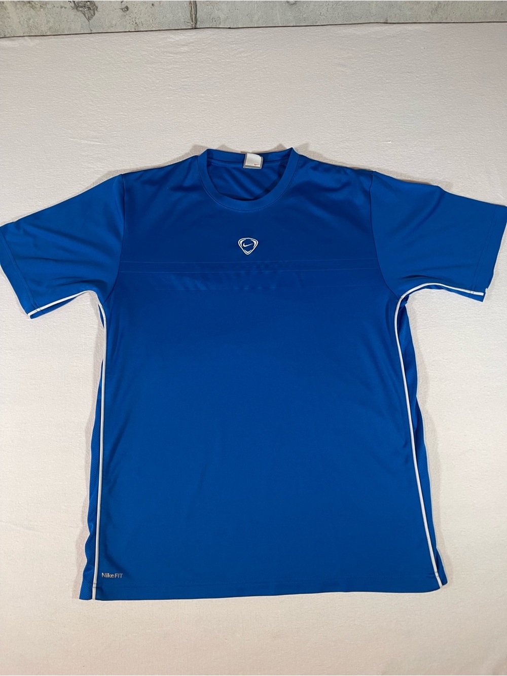 Nike FIT Men’s Performance Training T-shirt Royal Blue Short Sleeve Size L